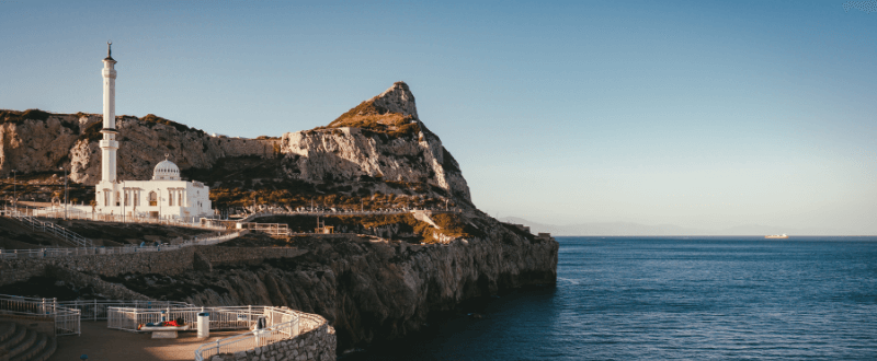 sail-explore-gibraltar-coastline-europe