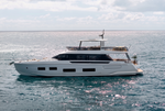 FLY 82 — AZIMUT YACHTS
