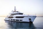 MAJESTY 120 — GULF CRAFT