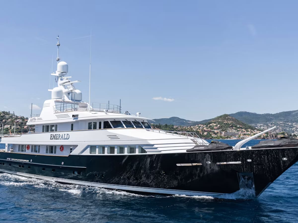 EMERALD, 50.4m Feadship, exterior