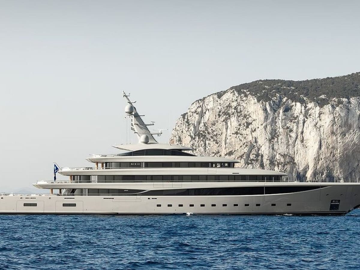 NIXIE, 102m Lurssen, exterior
