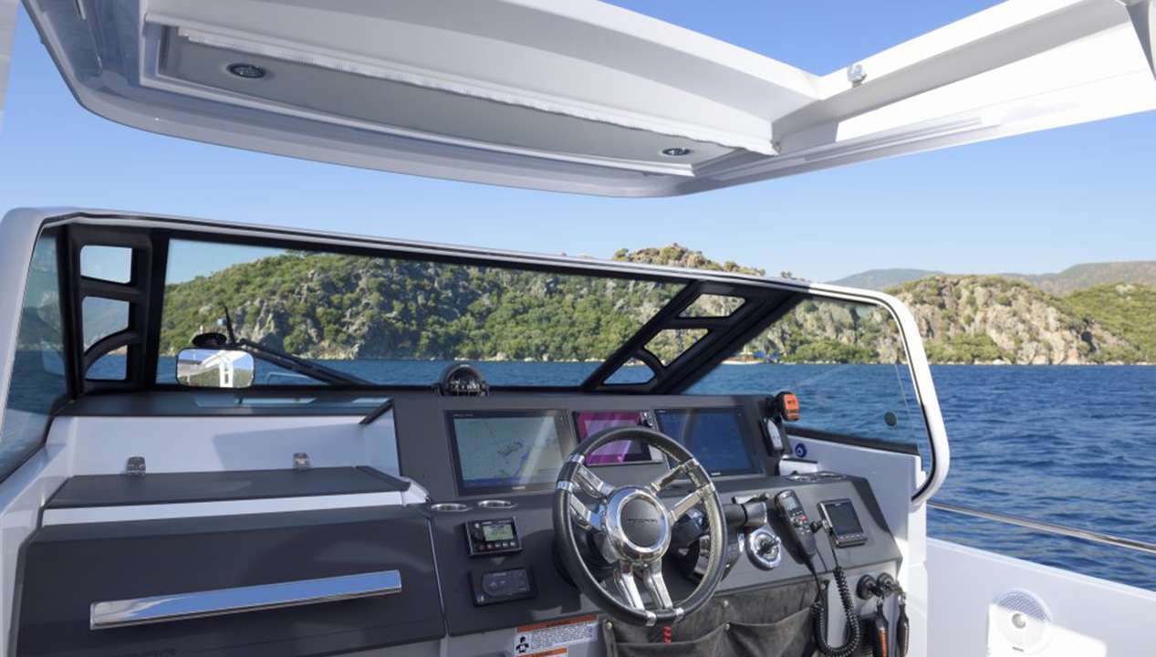 yacht image