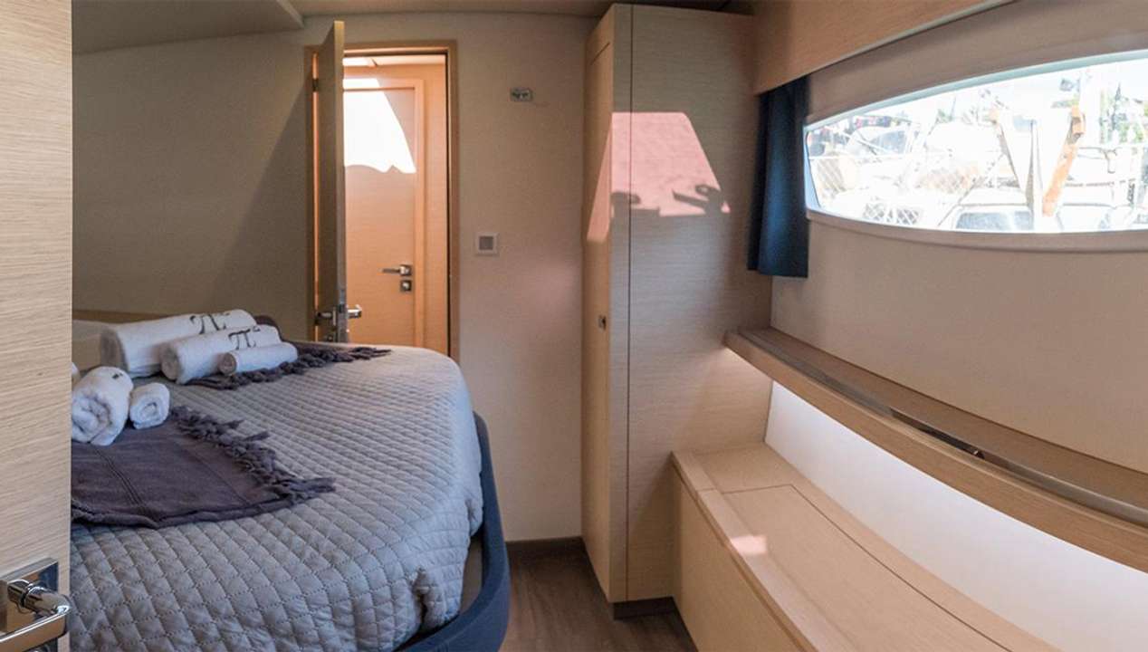 yacht image