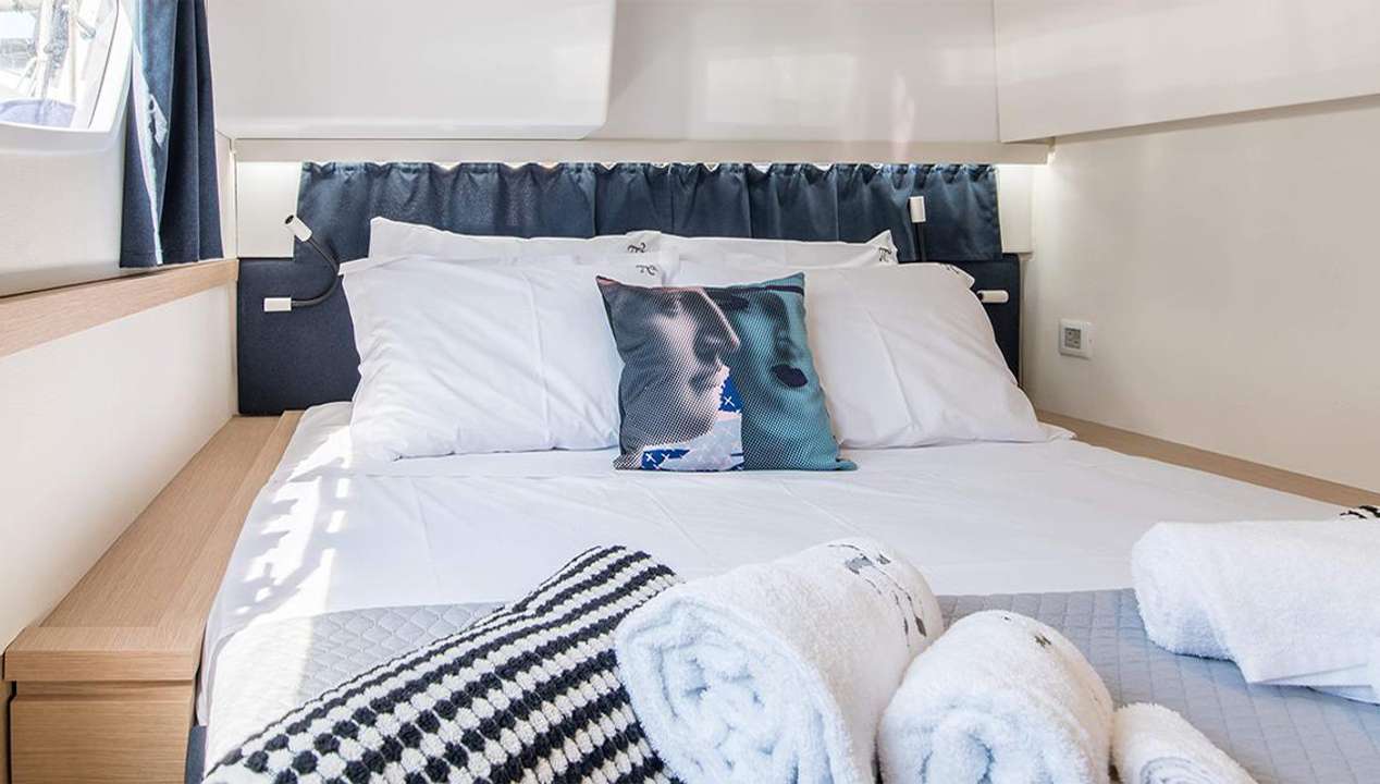yacht image