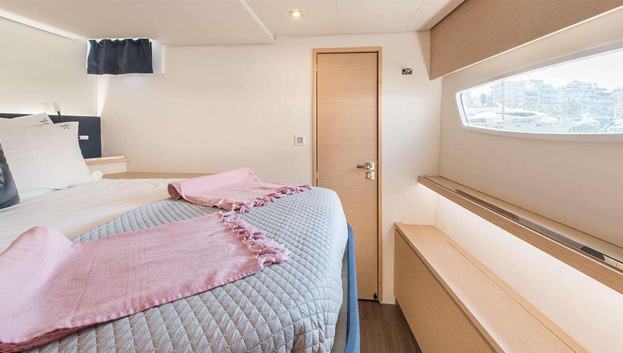 yacht image