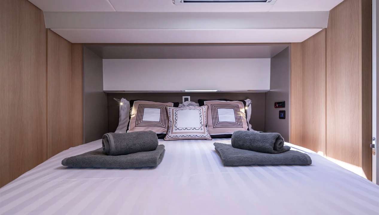yacht image