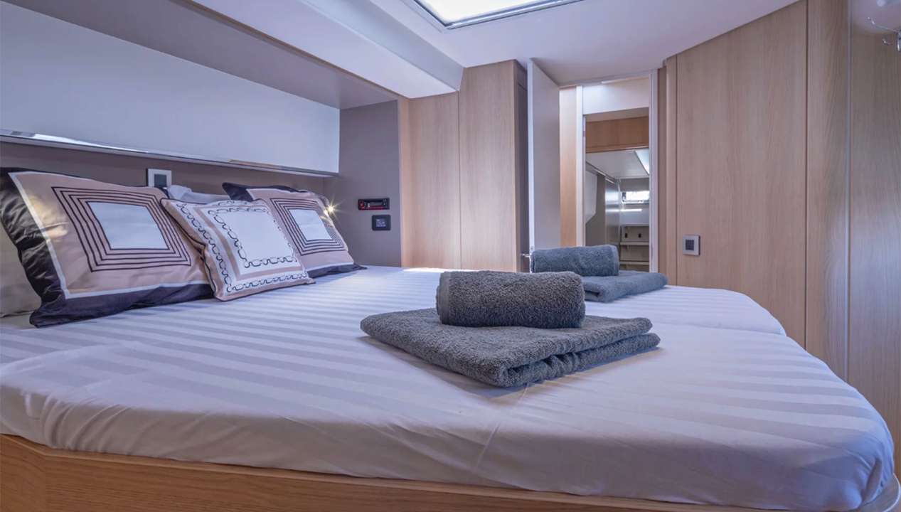 yacht image
