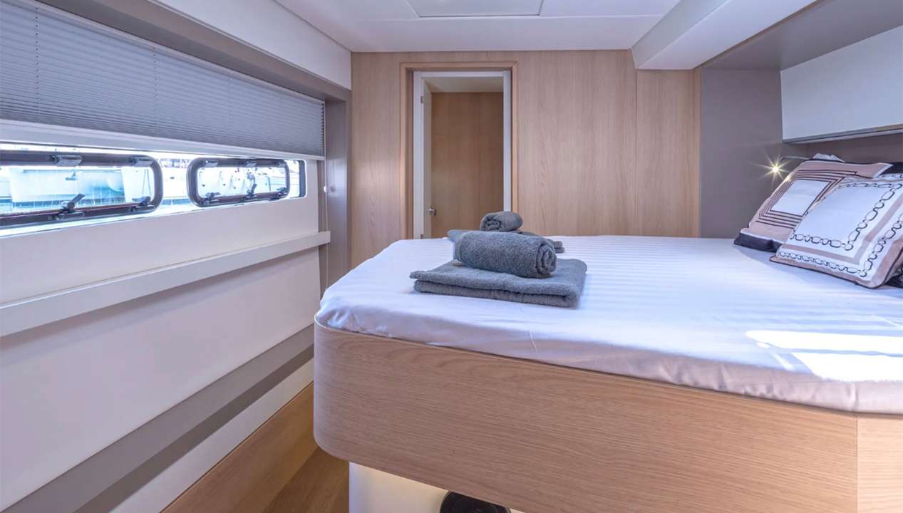 yacht image