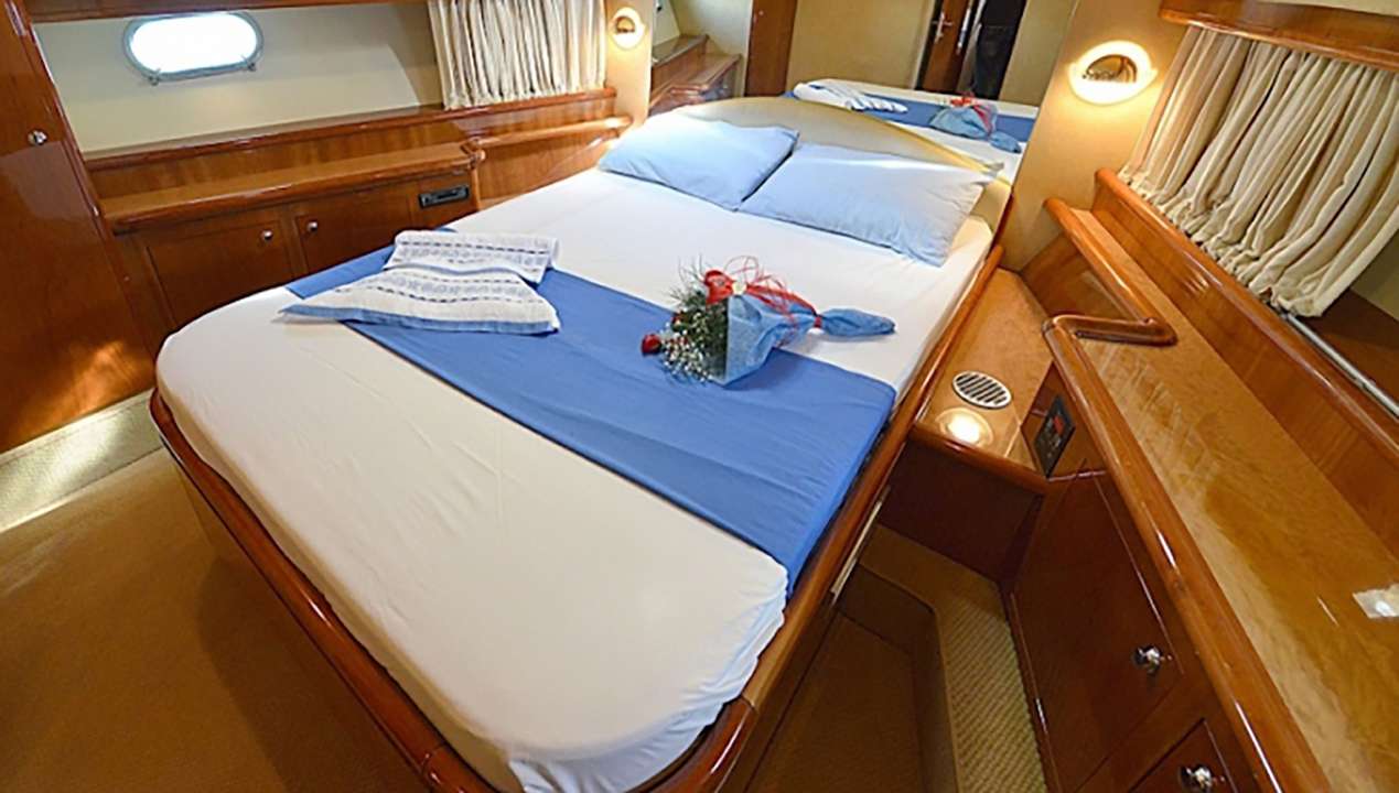 yacht image