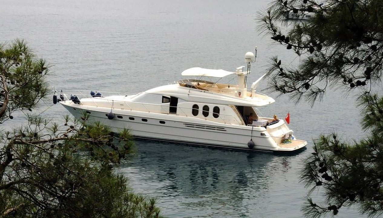 yacht image