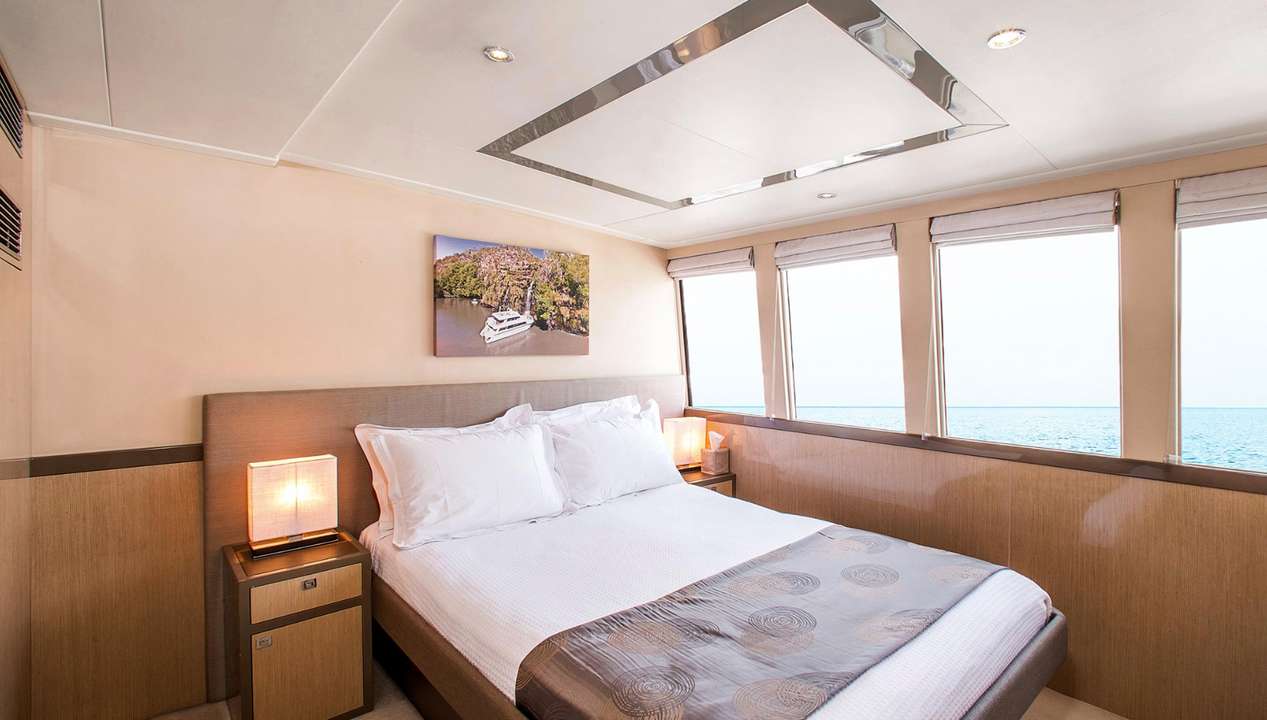 yacht image