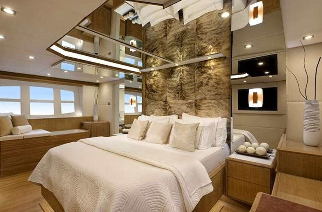 yacht image