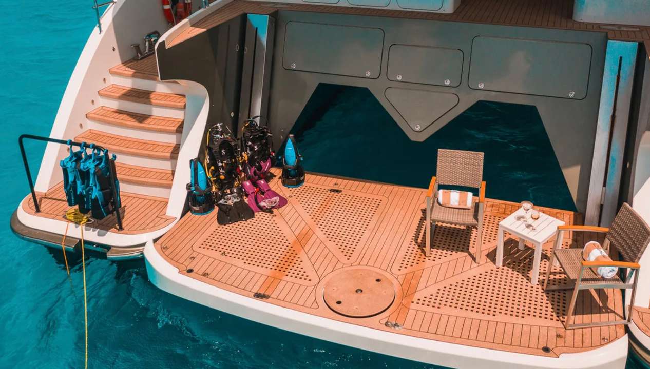 yacht image