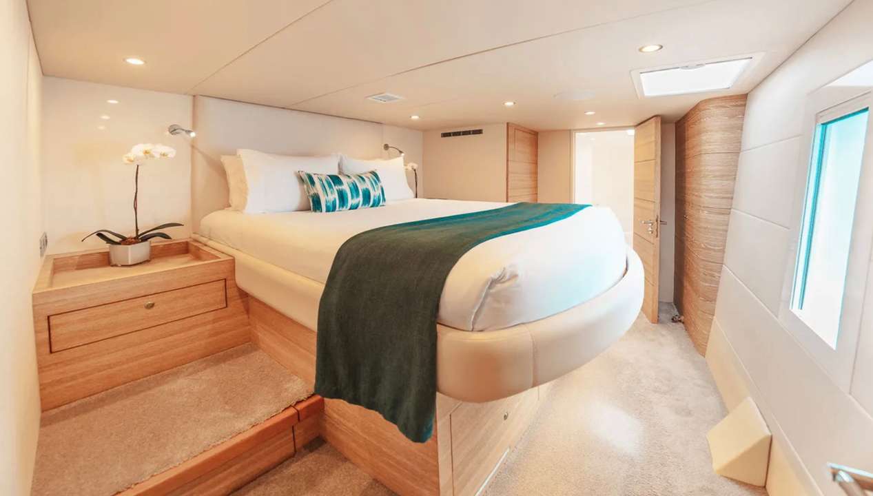 yacht image