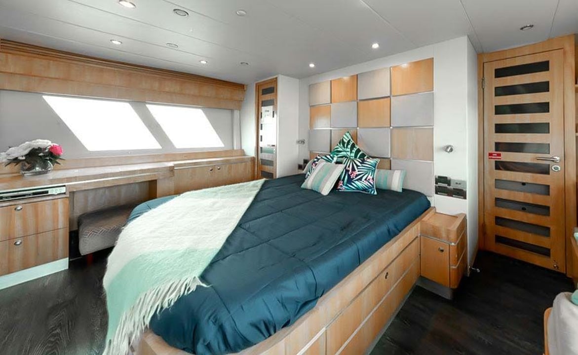 yacht image
