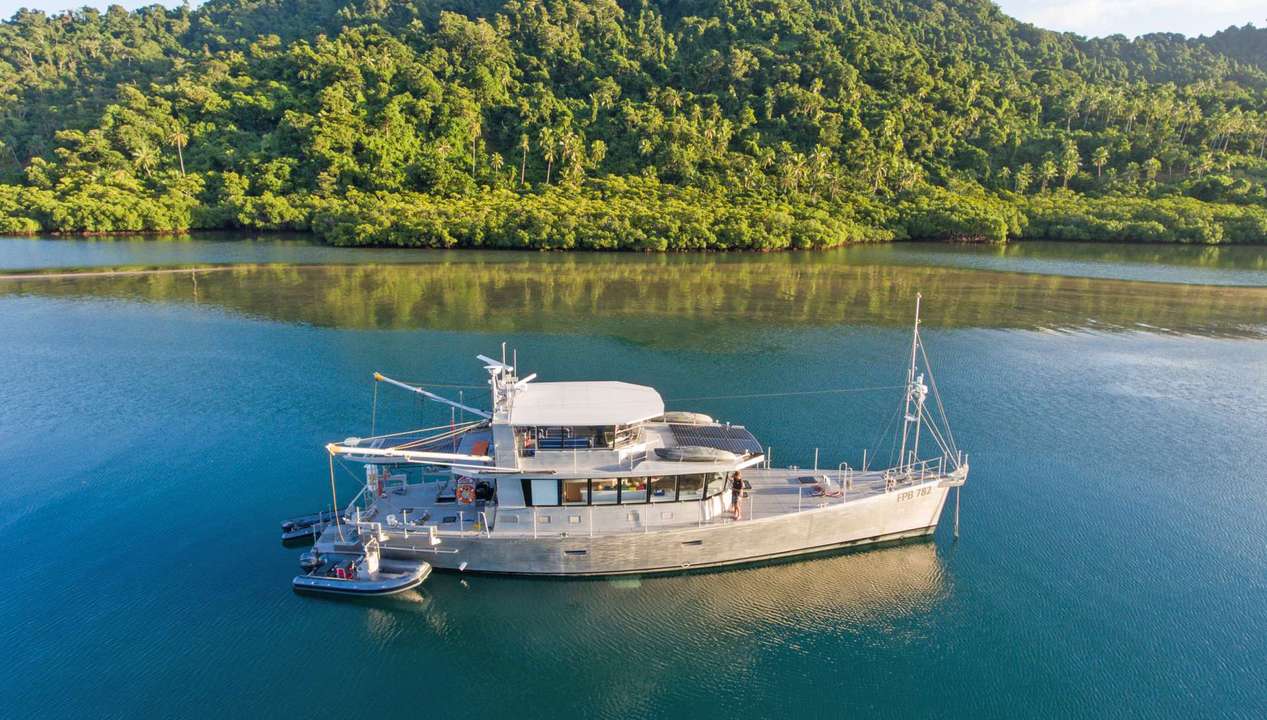 yacht image