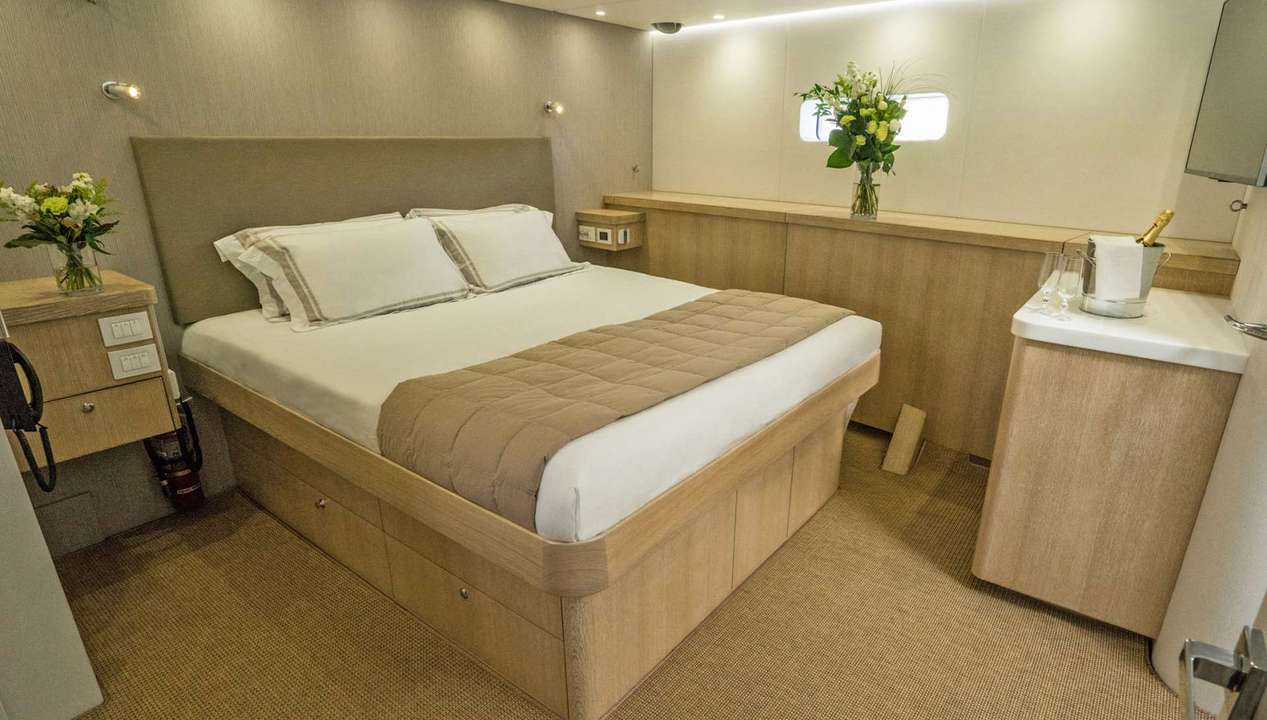 yacht image