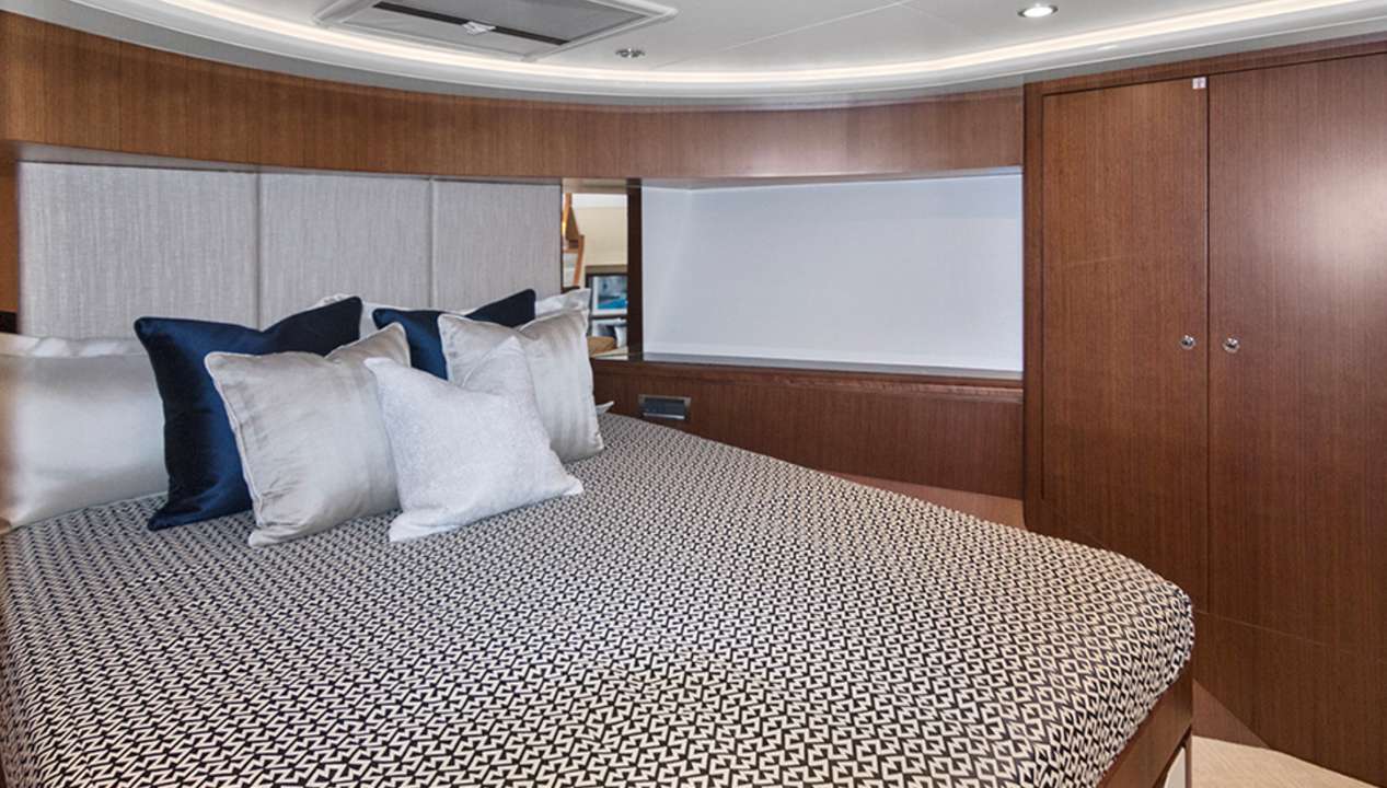 yacht image