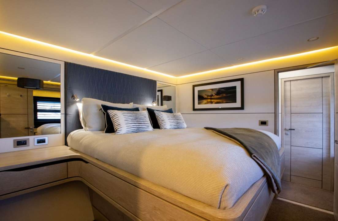 yacht image