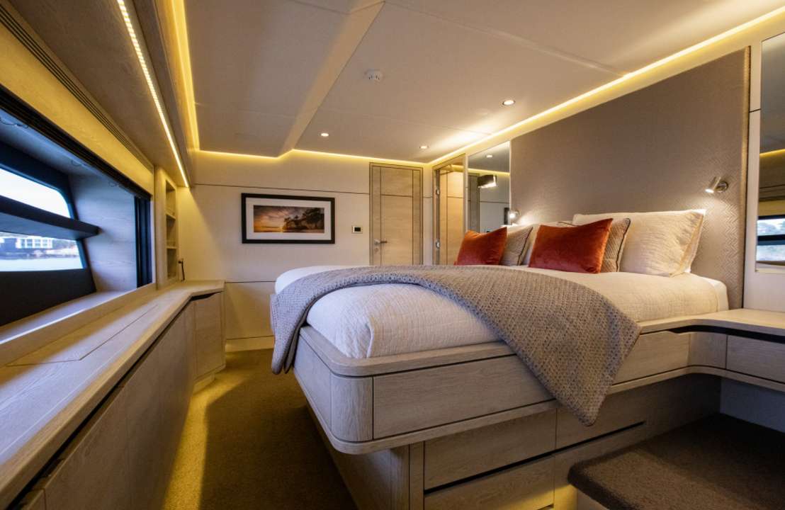 yacht image