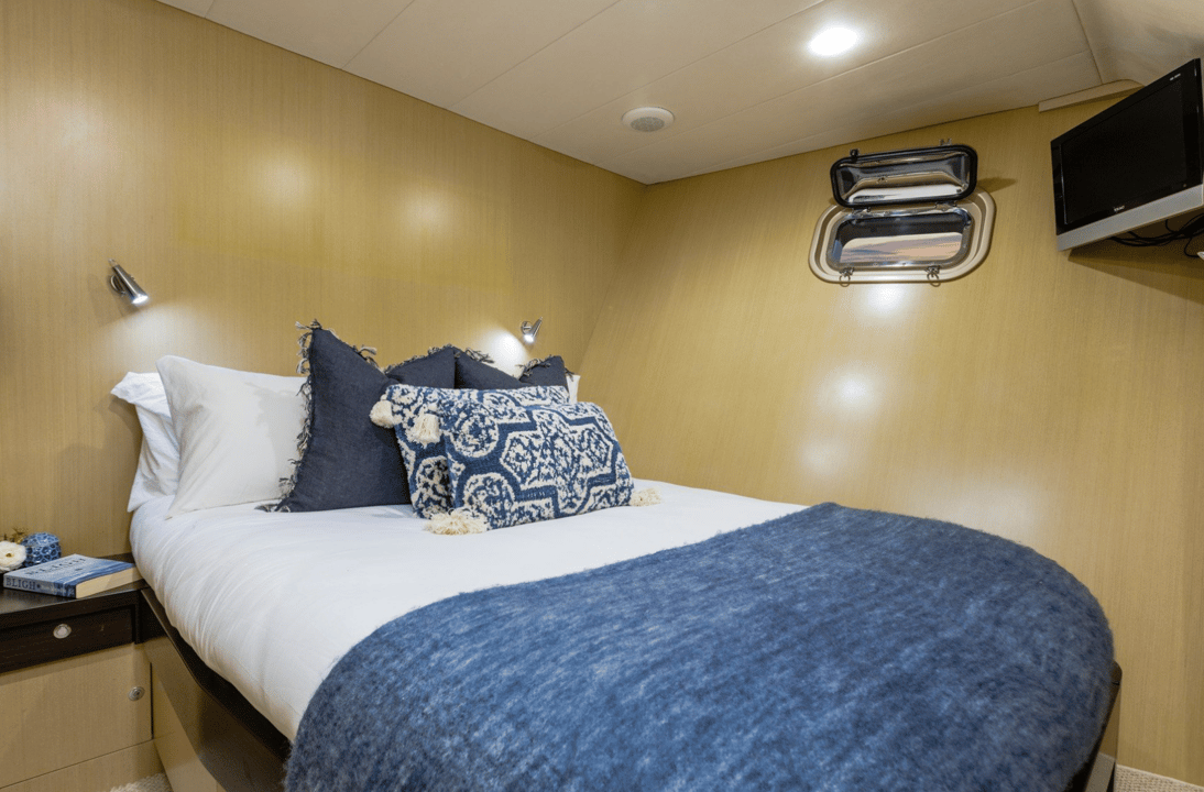 yacht image