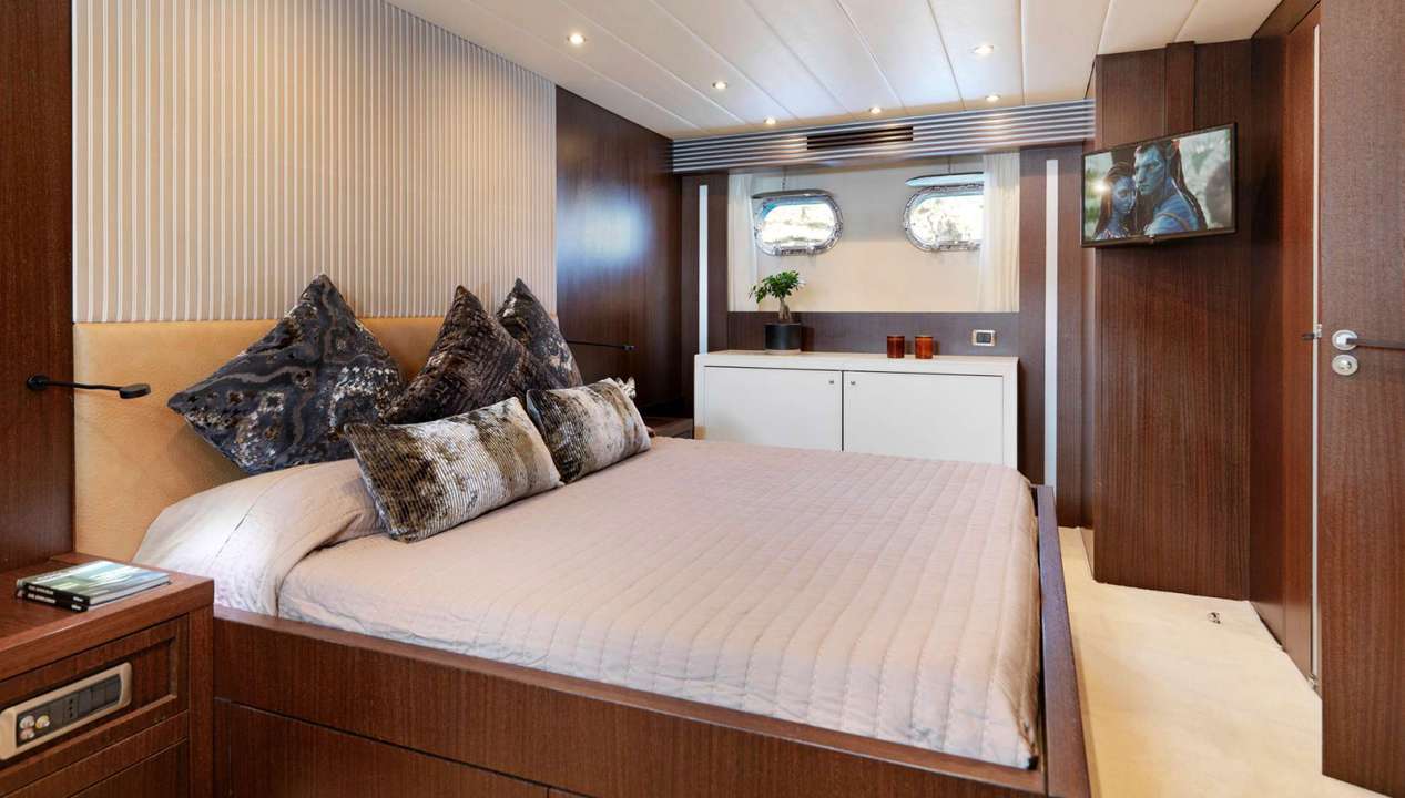 yacht image