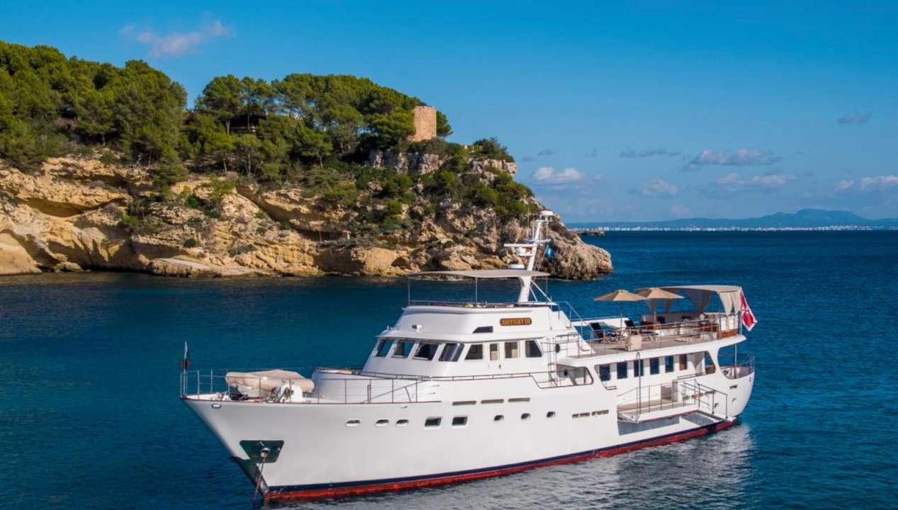 yacht image