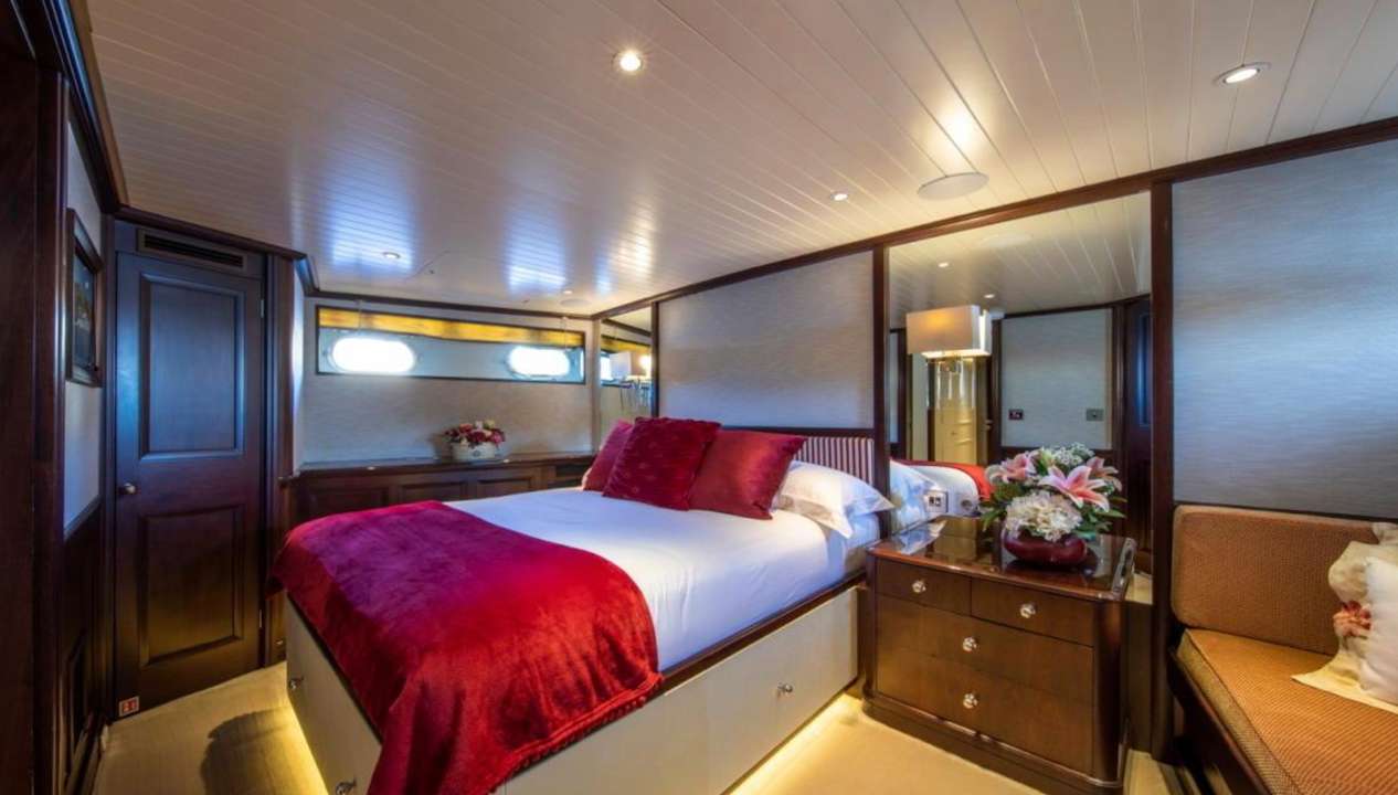 yacht image
