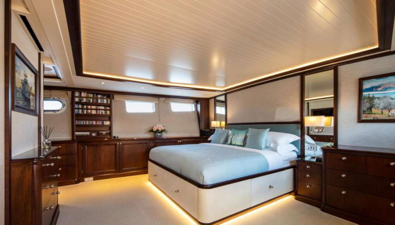 yacht image