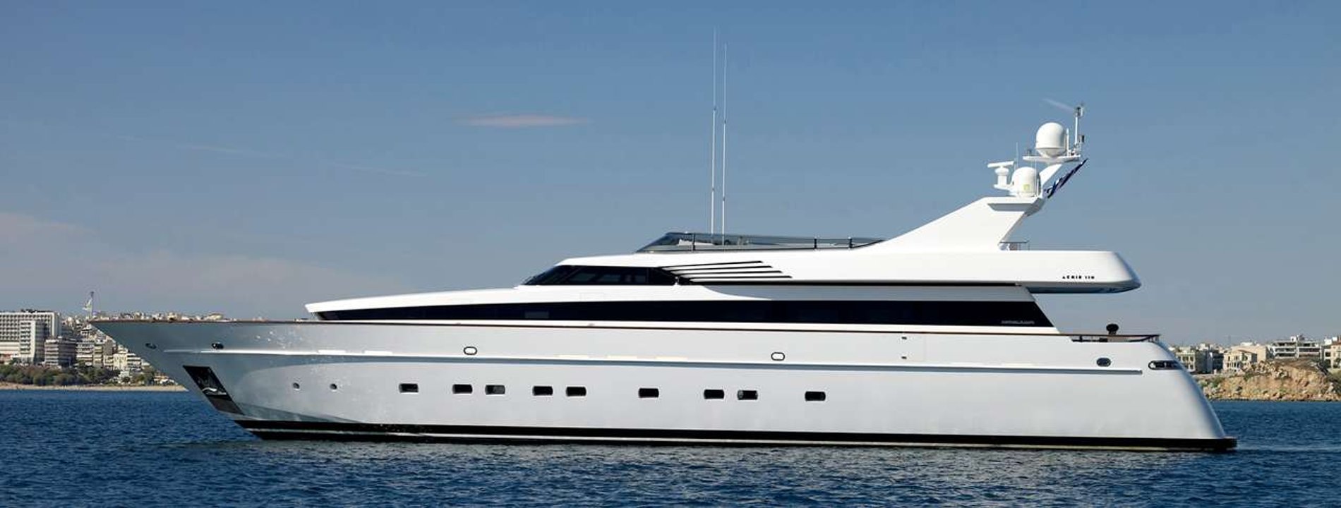 yacht image