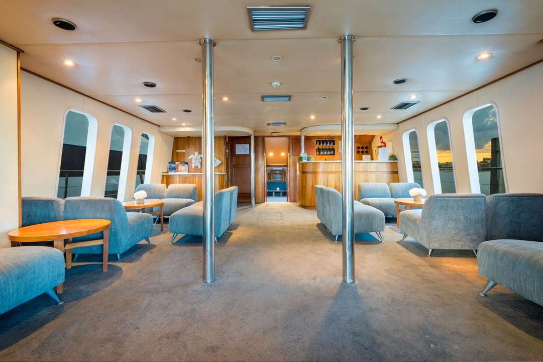 yacht image