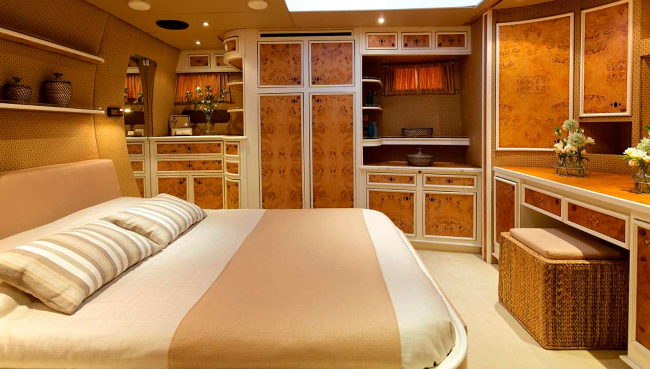 yacht image