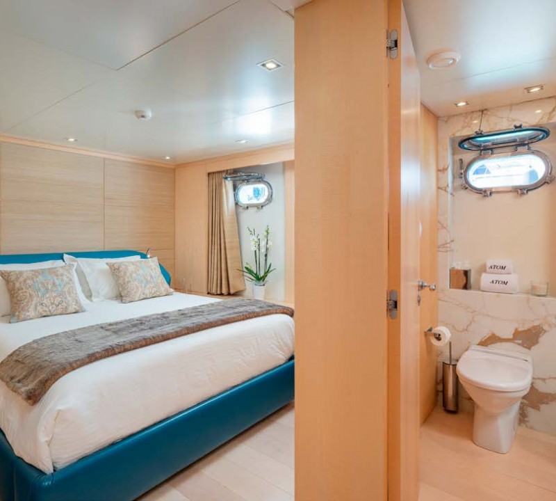 yacht image