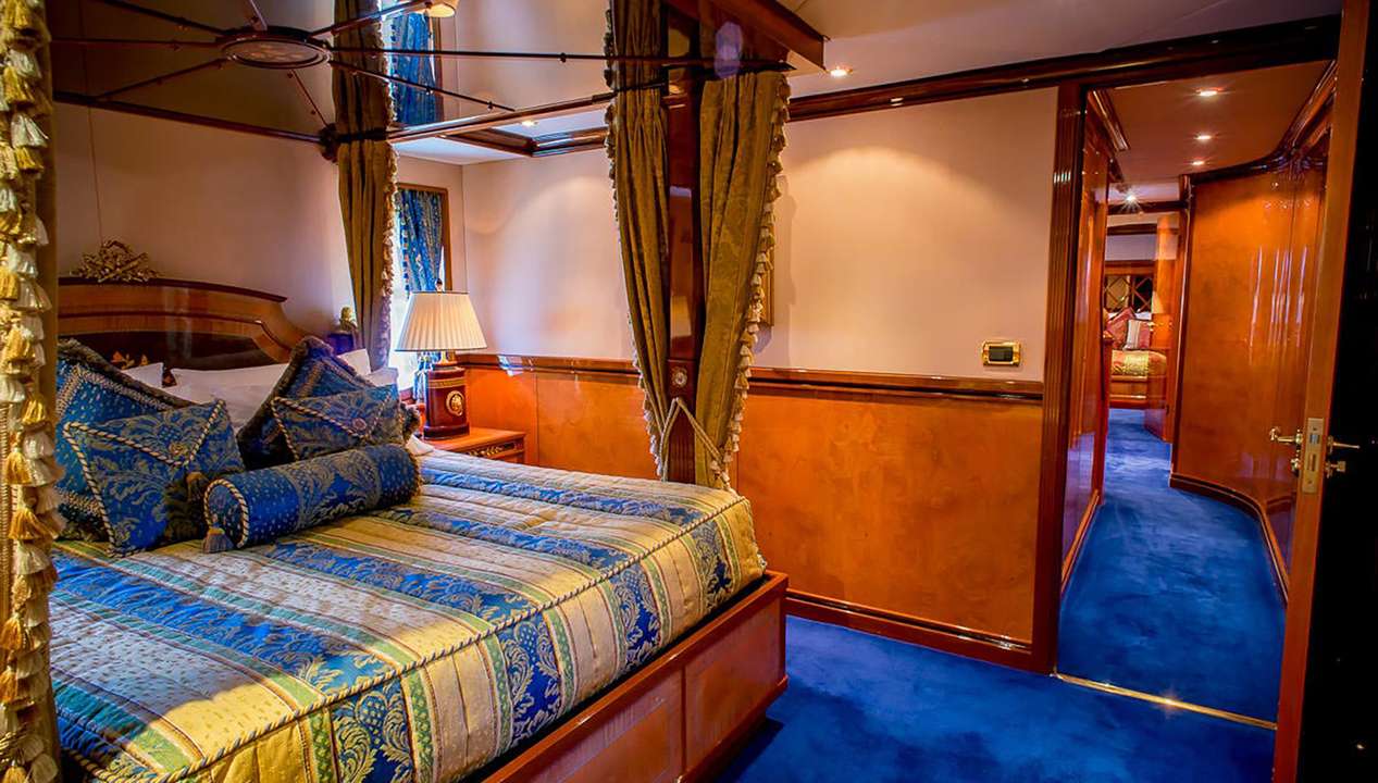yacht image