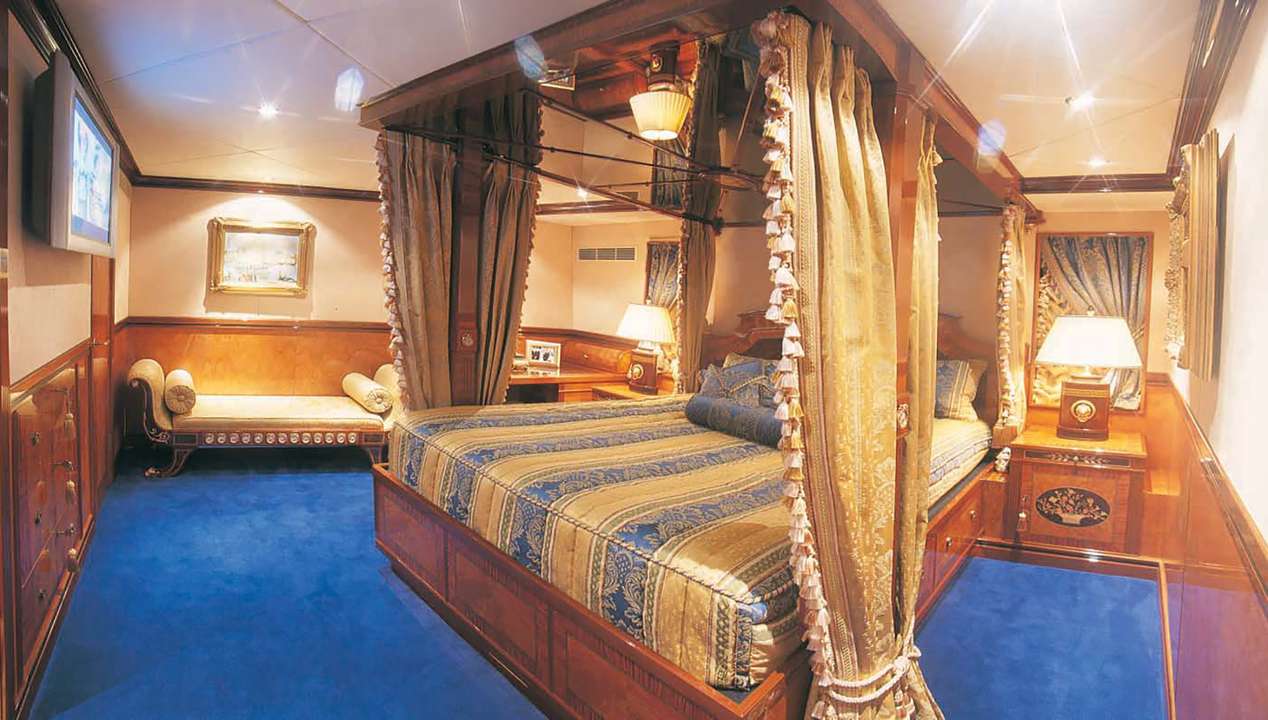 yacht image