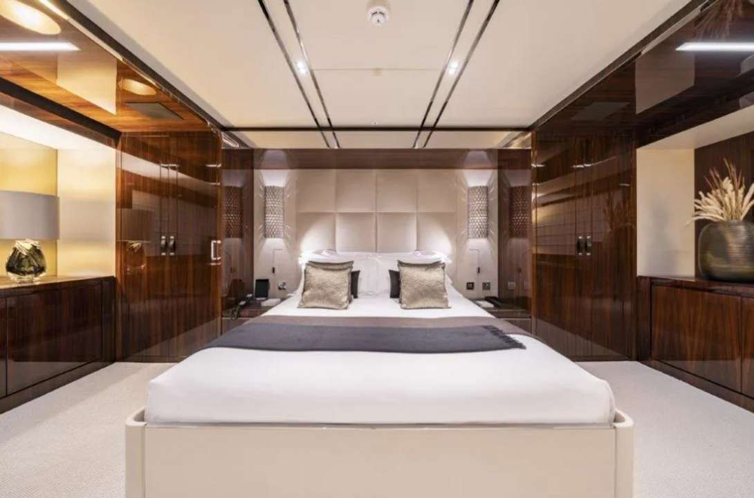 yacht image