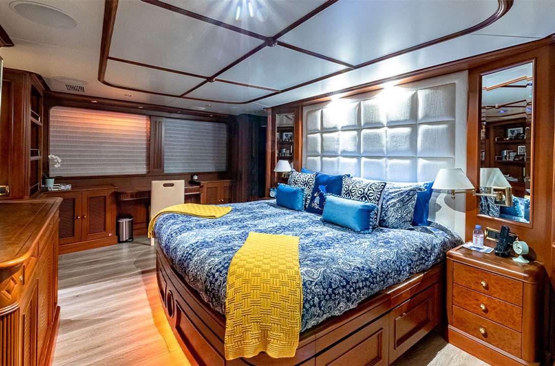 yacht image