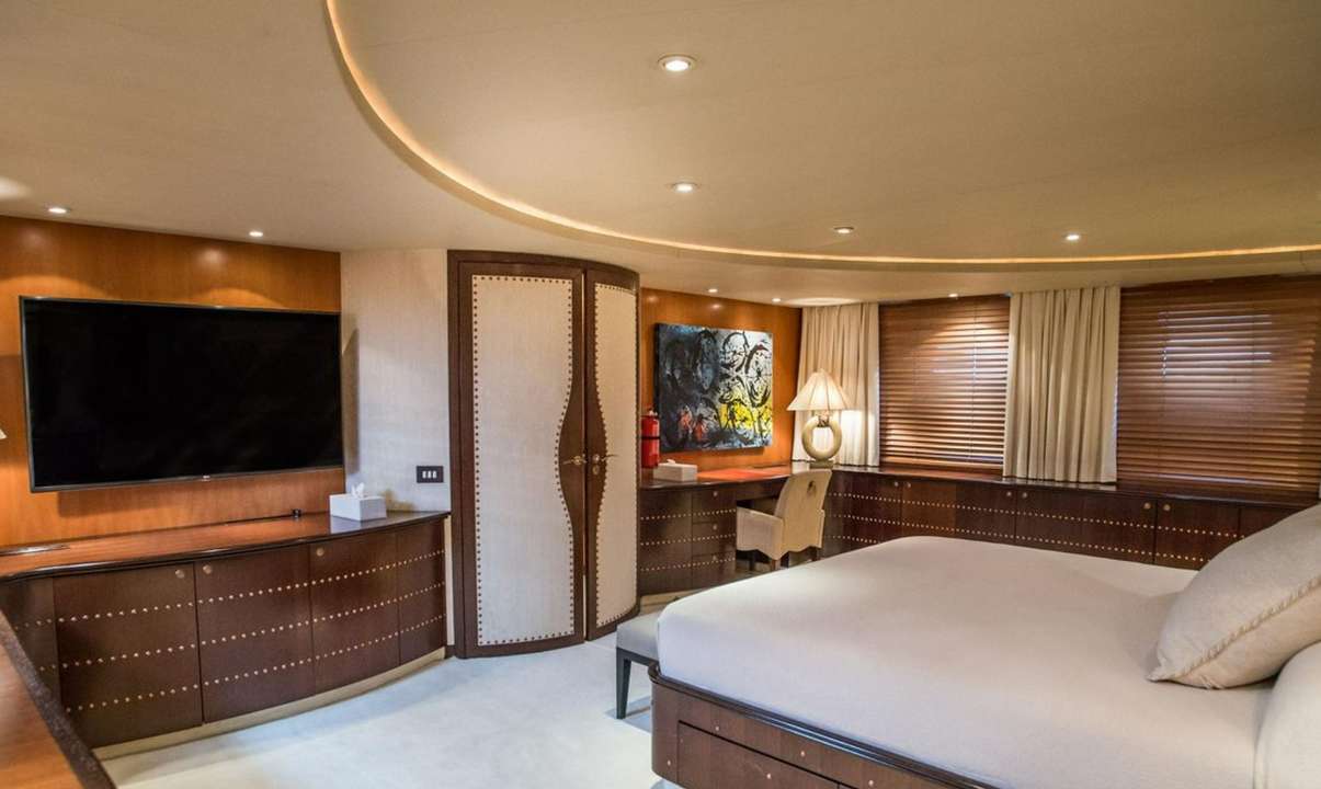 yacht image