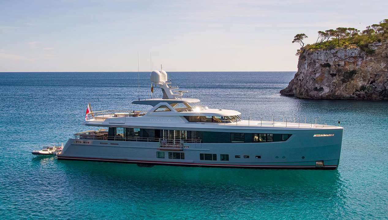 yacht image