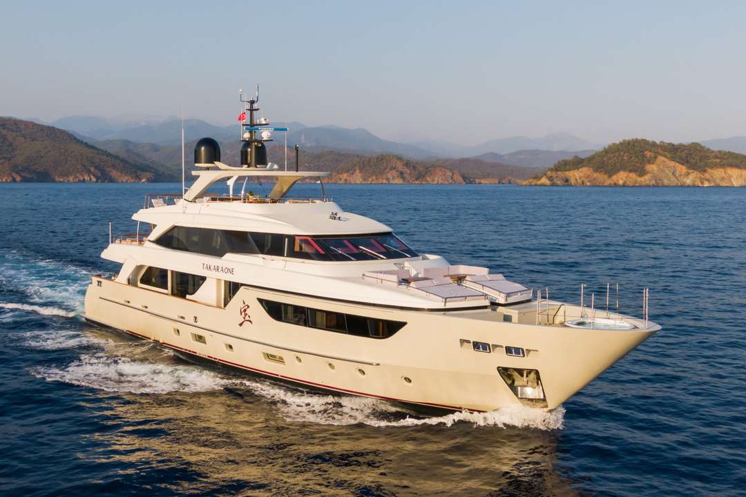 yacht image