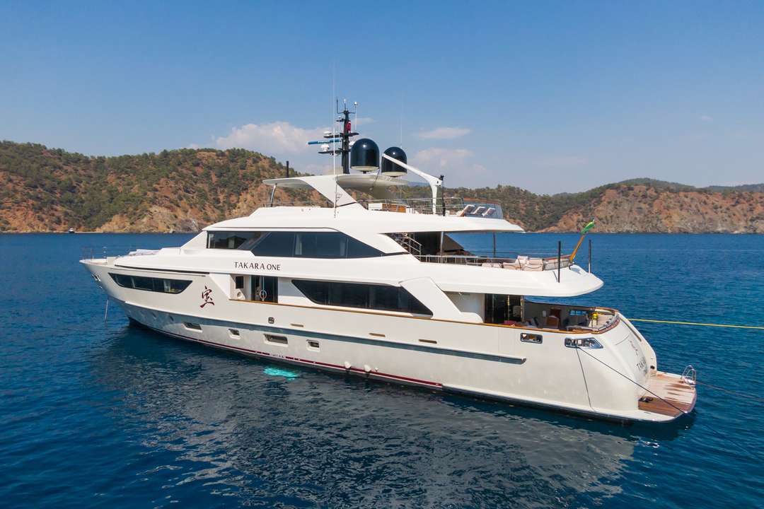 yacht image