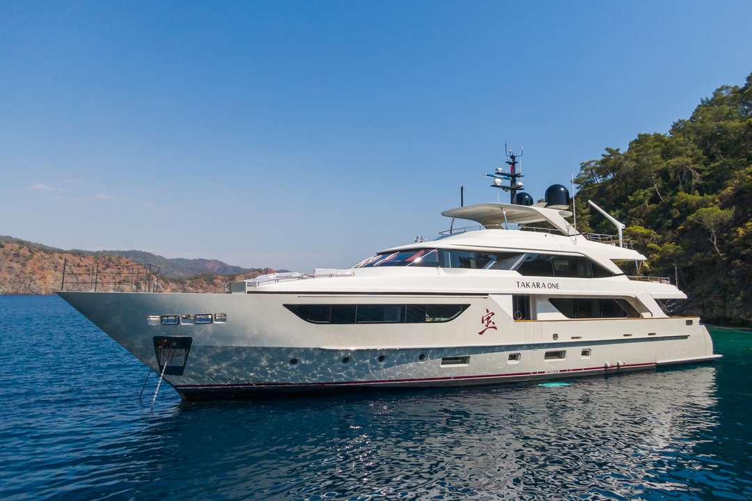 yacht image