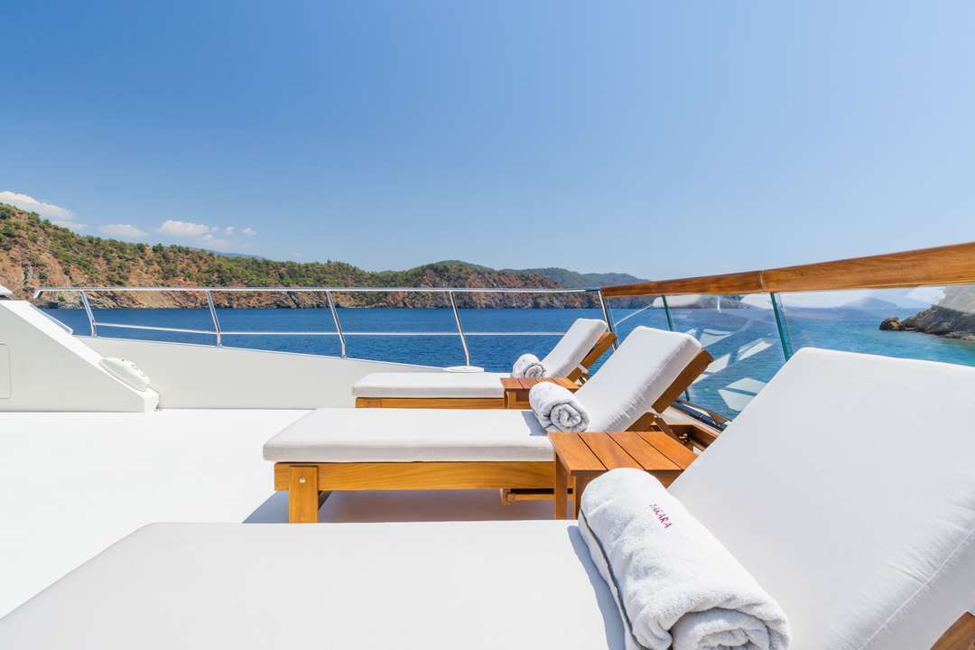 yacht image