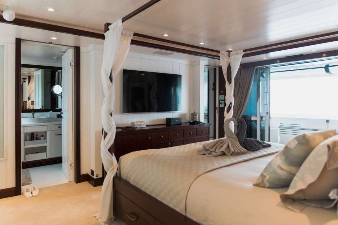 yacht image