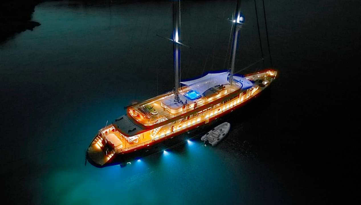 yacht image