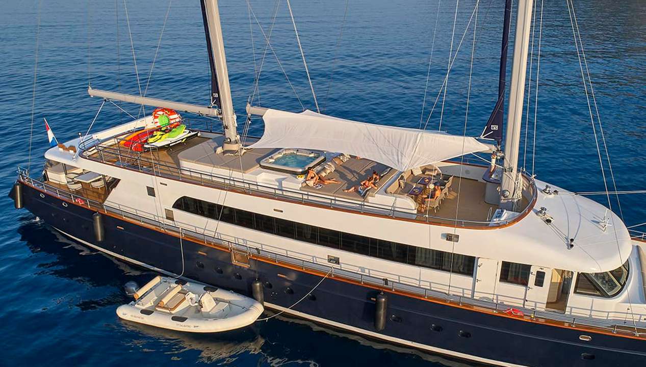 yacht image