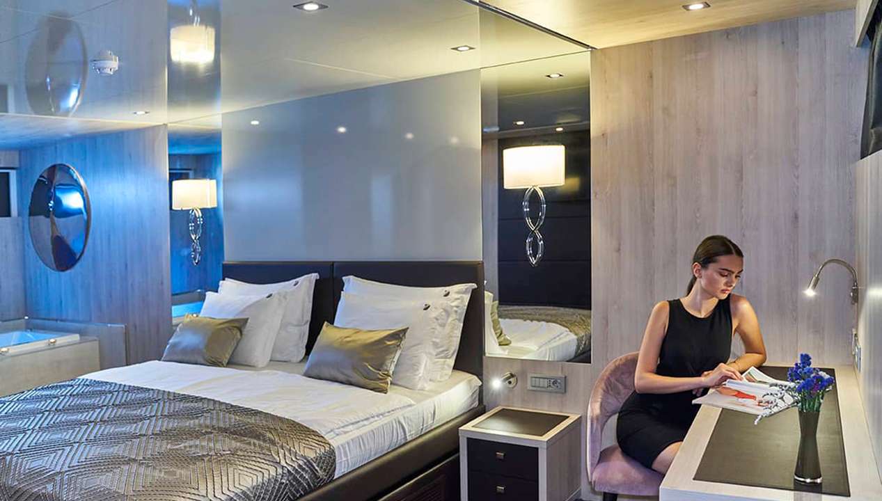 yacht image