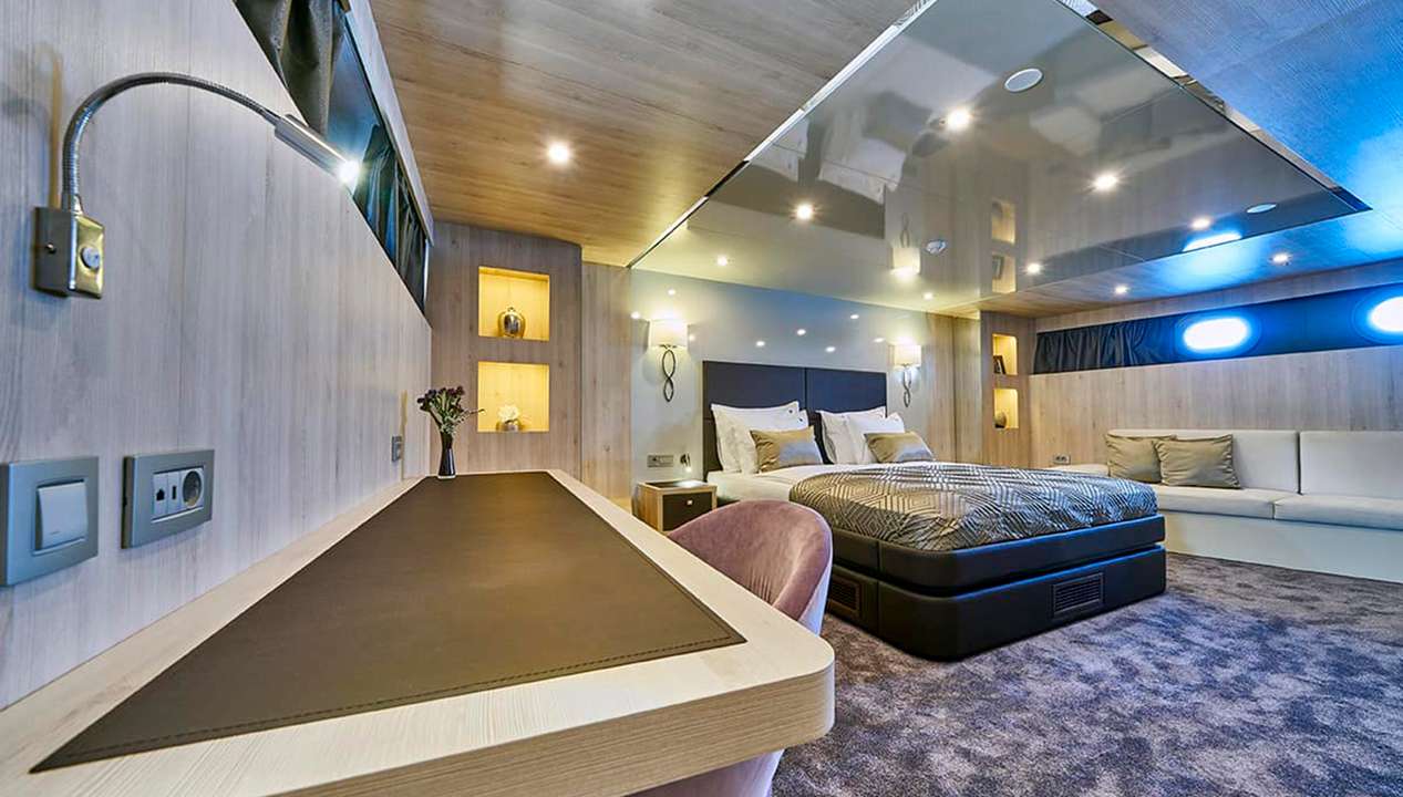 yacht image