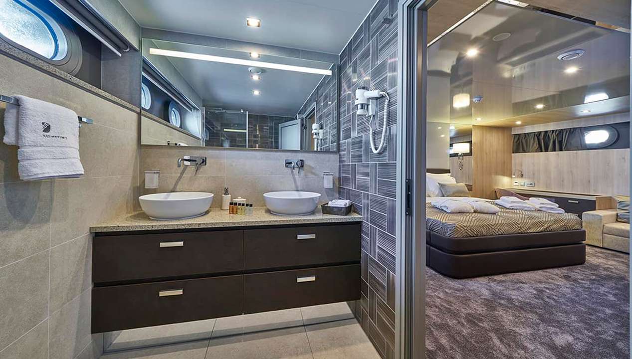 yacht image