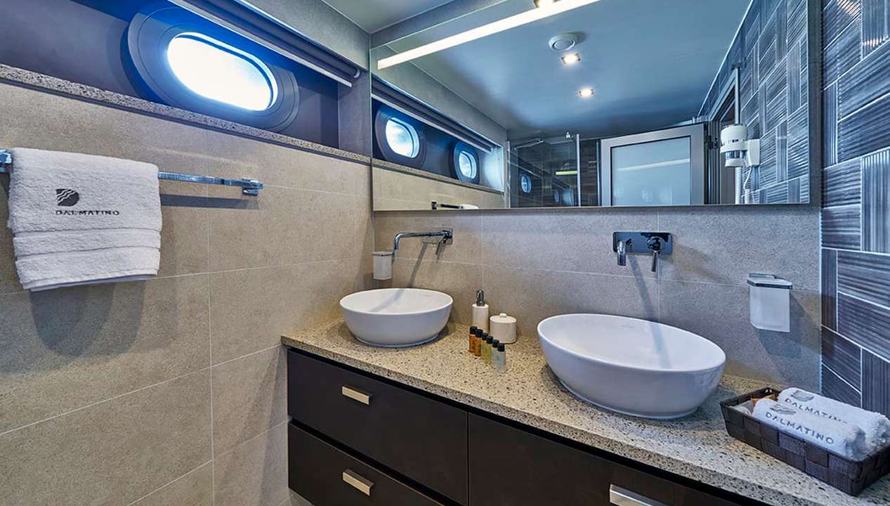 yacht image